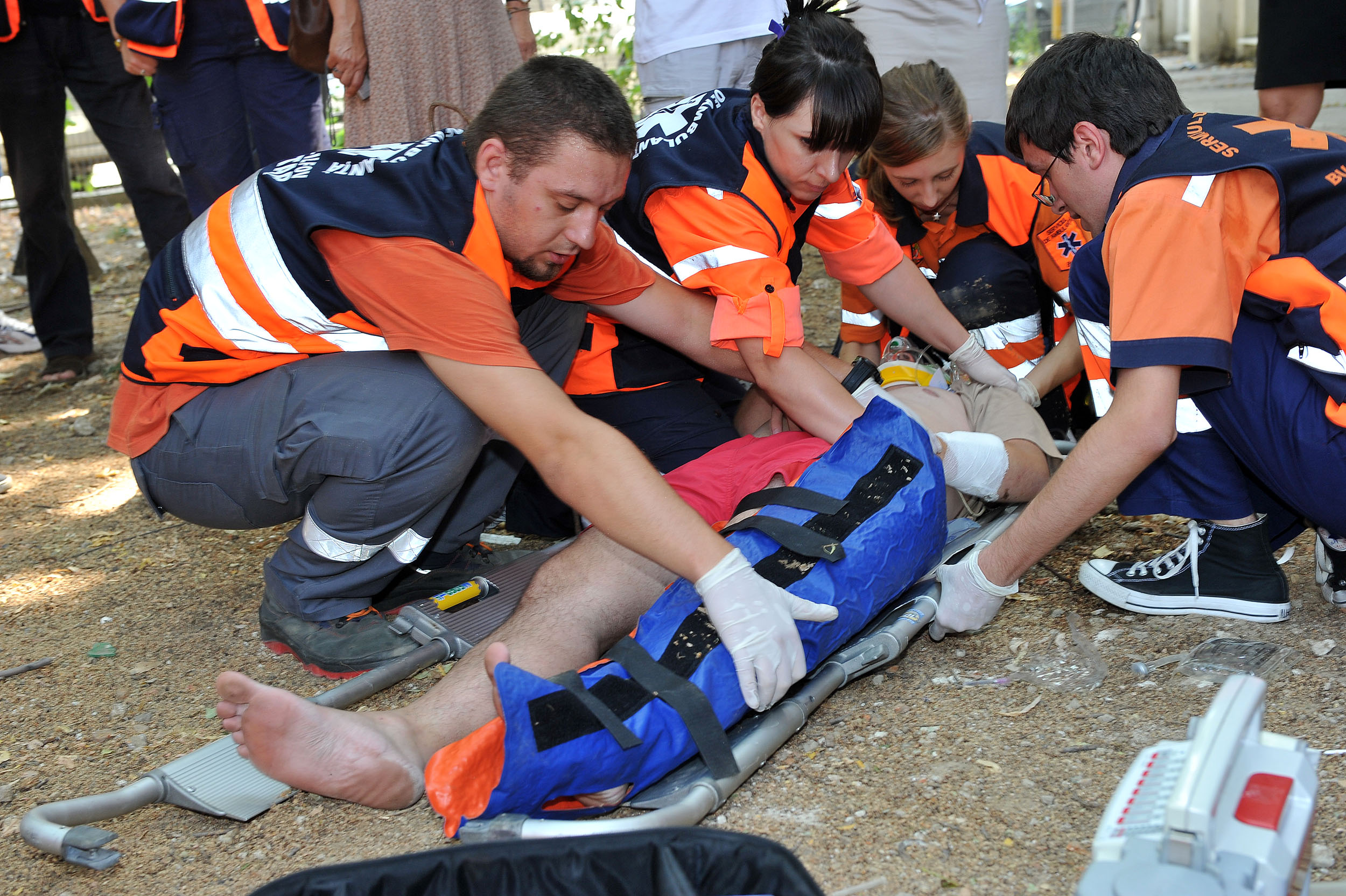 "Totdeauna si tuturor, gata pentru ajutor"